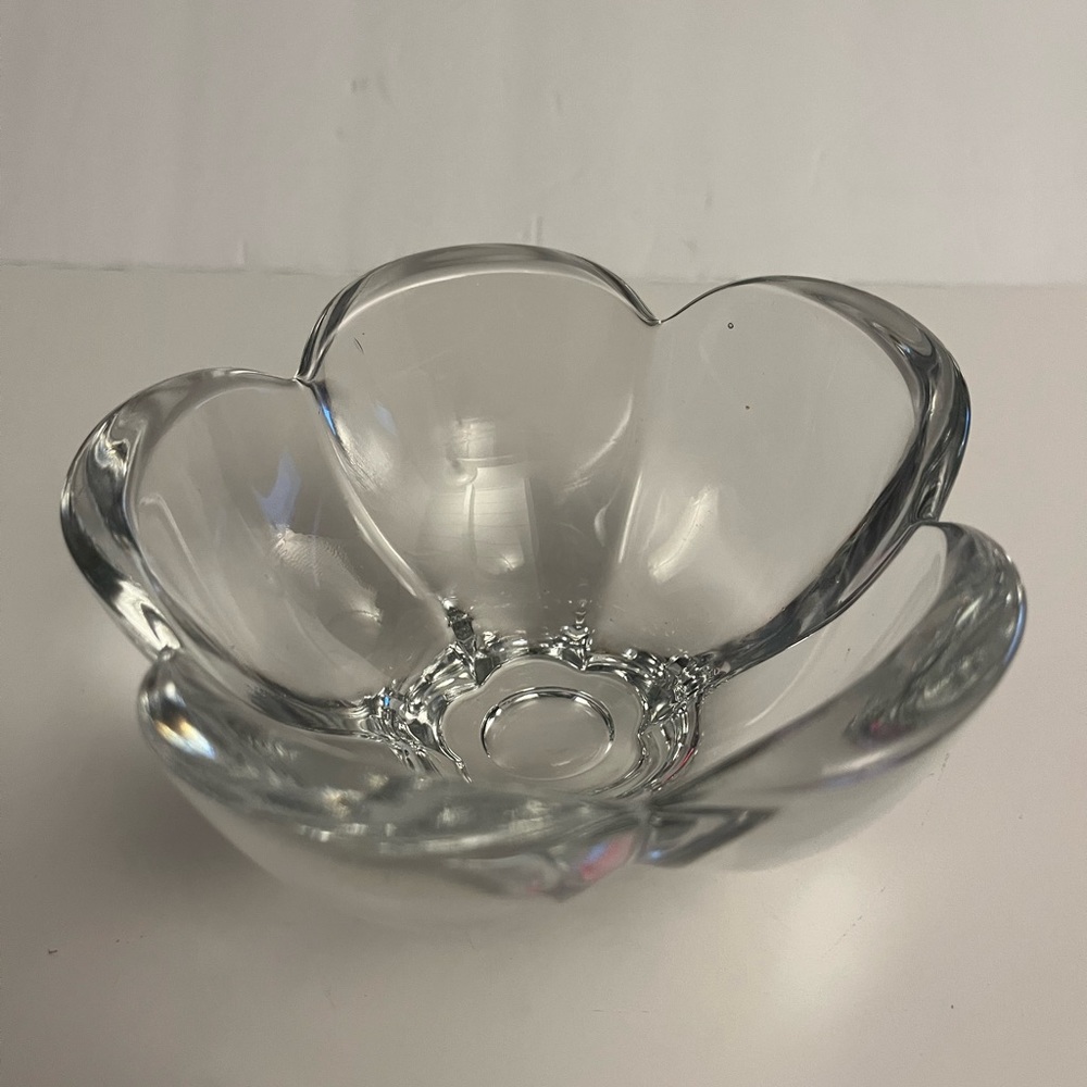 Gift-ware by Mikasa - Small Round Footed Tulip Bowl -  NWOT VERSATILE